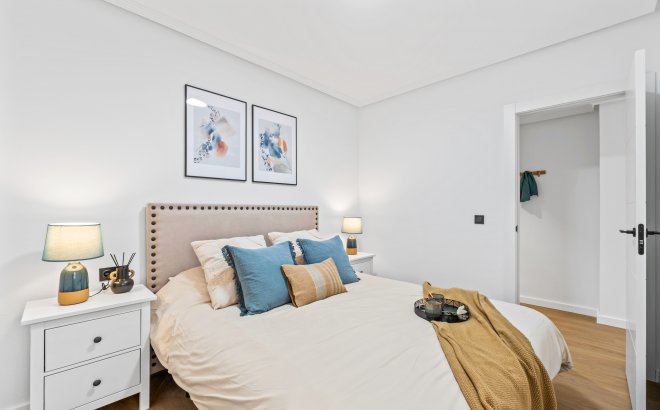 Resale - Apartment -
Playa Flamenca - Costa Blanca