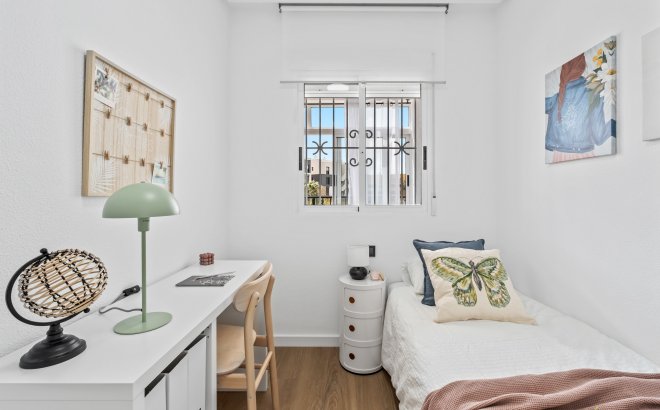 Resale - Apartment -
Playa Flamenca - Costa Blanca