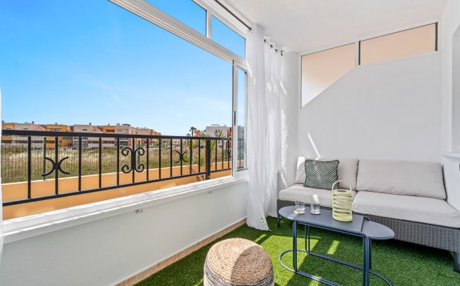 Resale - Apartment -
Playa Flamenca - Costa Blanca