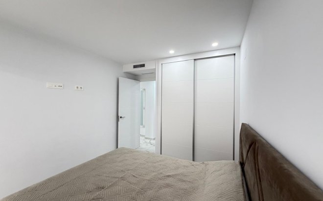 Resale - Apartment -
Torrevieja - Estacion De Autobuses