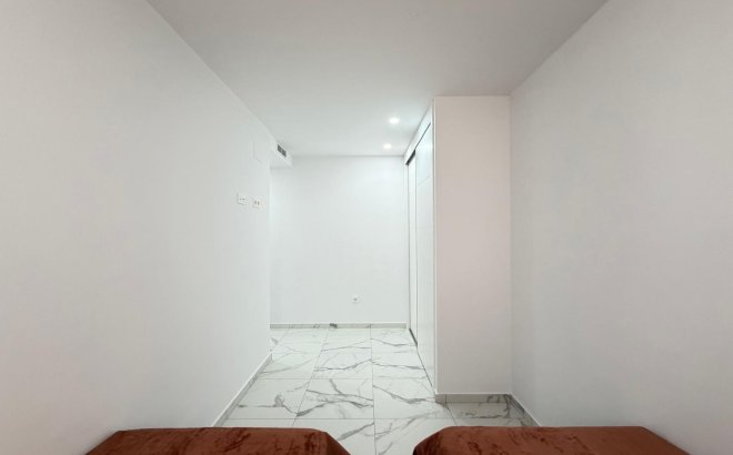 Resale - Apartment -
Torrevieja - Estacion De Autobuses