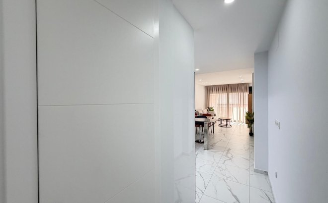 Resale - Apartment -
Torrevieja - Estacion De Autobuses