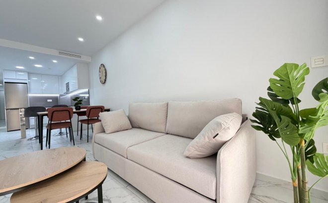 Resale - Apartment -
Torrevieja - Estacion De Autobuses