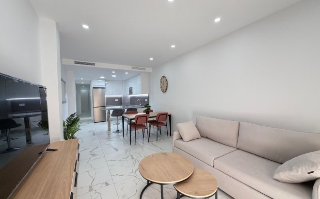 Resale - Apartment -
Torrevieja - Estacion De Autobuses