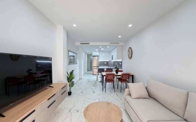Resale - Apartment -
Torrevieja - Estacion De Autobuses