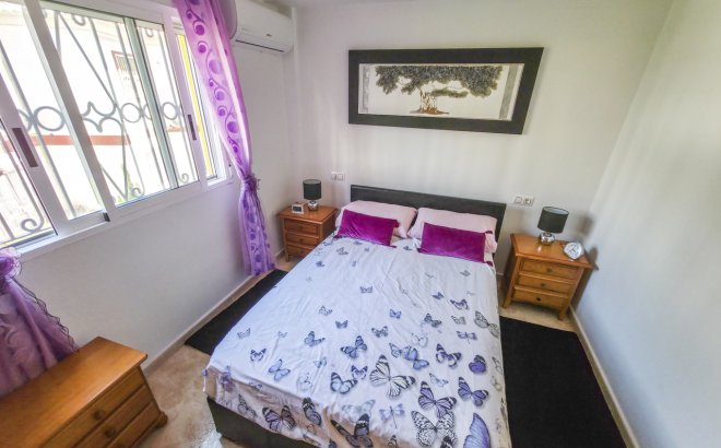 Resale - Apartment -
Villamartin - Costa Blanca