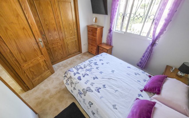 Resale - Apartment -
Villamartin - Costa Blanca
