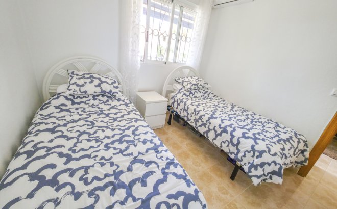 Resale - Apartment -
Villamartin - Costa Blanca
