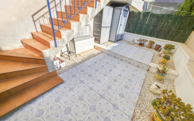 Resale - Apartment -
Villamartin - Costa Blanca