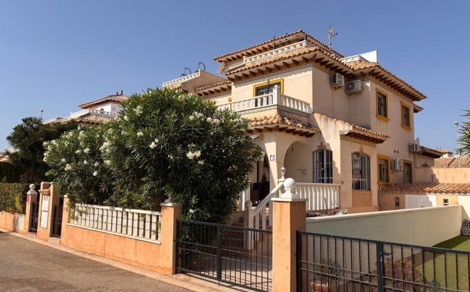 Resale - Quad Villa -
Lomas de Caboroig - Costa Blanca