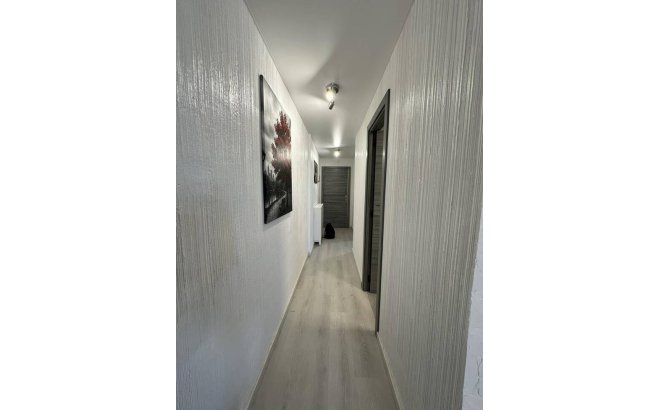 Resale - Apartment -
Torrevieja - Centro