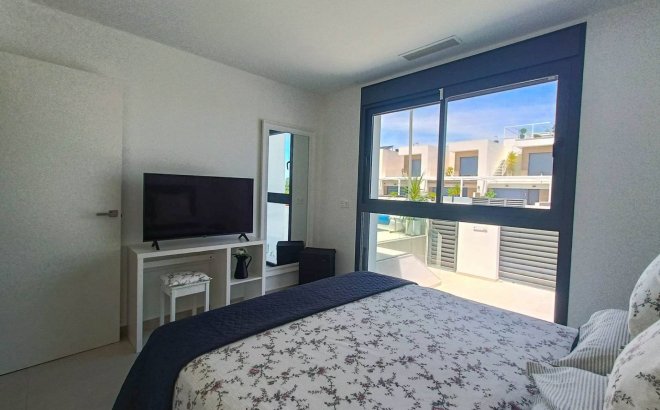 Resale - Villa -
Rojales - Inland