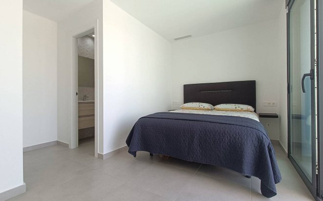 Resale - Villa -
Rojales - Inland