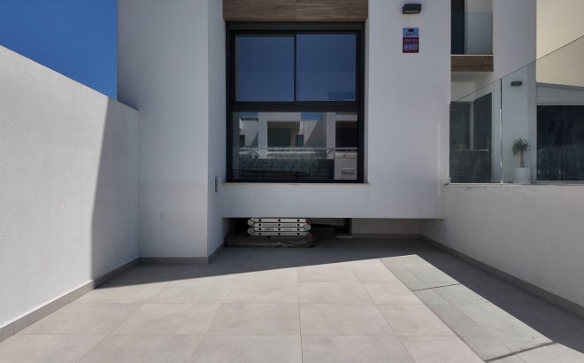 Resale - Villa -
Rojales - Inland
