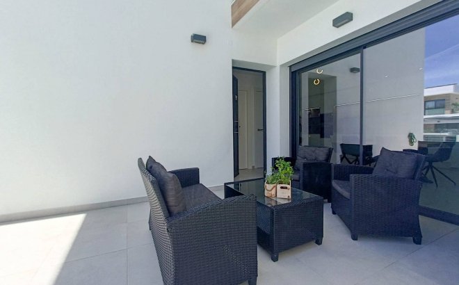 Resale - Villa -
Rojales - Inland