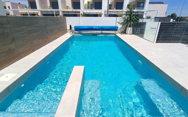 Resale - Villa -
Rojales - Inland