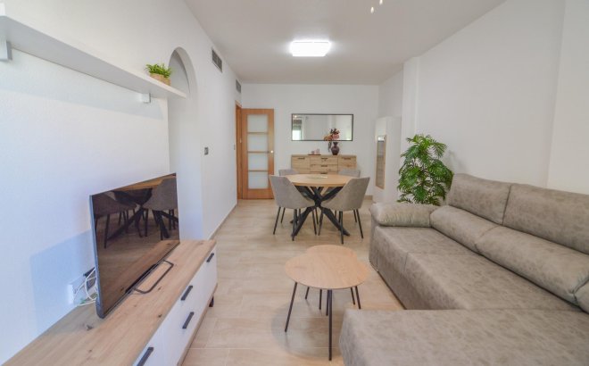 Resale - Apartment -
Torrevieja - Playa del Cura
