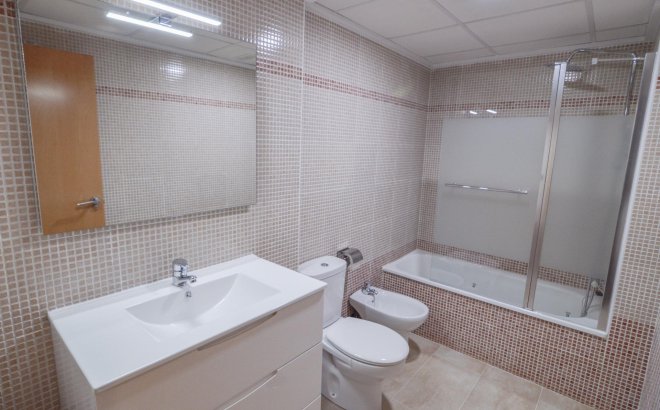 Resale - Apartment -
Torrevieja - Playa del Cura