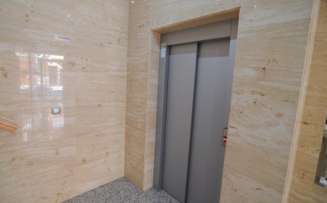 Resale - Apartment -
Torrevieja - Playa del Cura