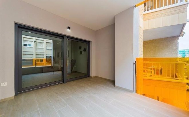 Resale - Apartment -
Torrevieja - La Mata
