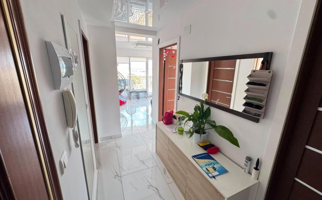 Revente - Appartement -
Torrevieja - Zona Los Frutales