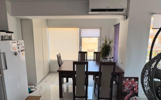 Revente - Appartement -
Torrevieja - Zona Los Frutales