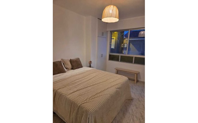 Resale - Apartment -
Torrevieja - Habaneras