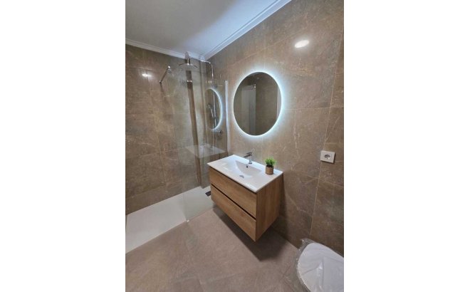 Resale - Apartment -
Torrevieja - Habaneras