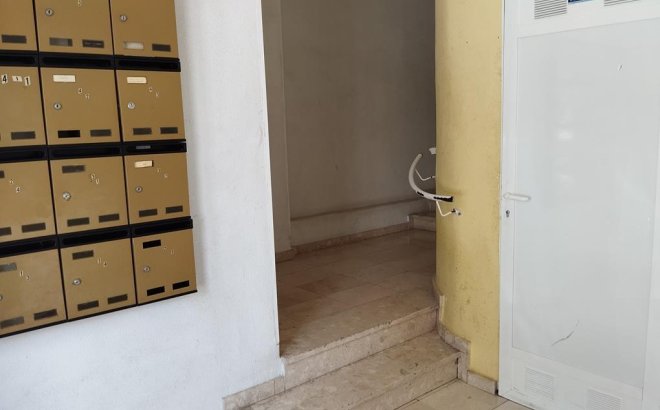 Resale - Apartment -
Torrevieja - Habaneras
