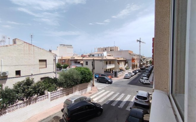 Resale - Apartment -
Torrevieja - Habaneras