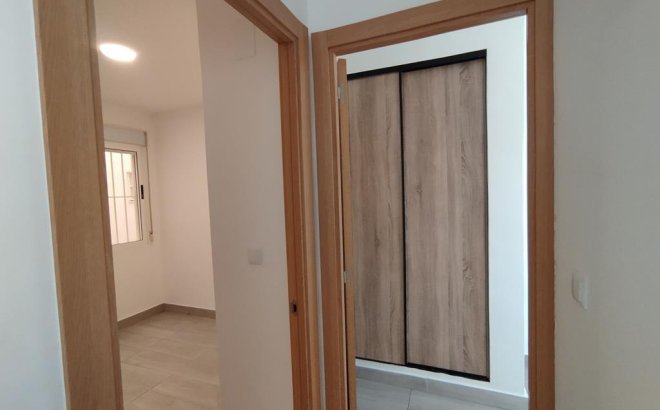 Resale - Apartment -
Torrevieja - Habaneras