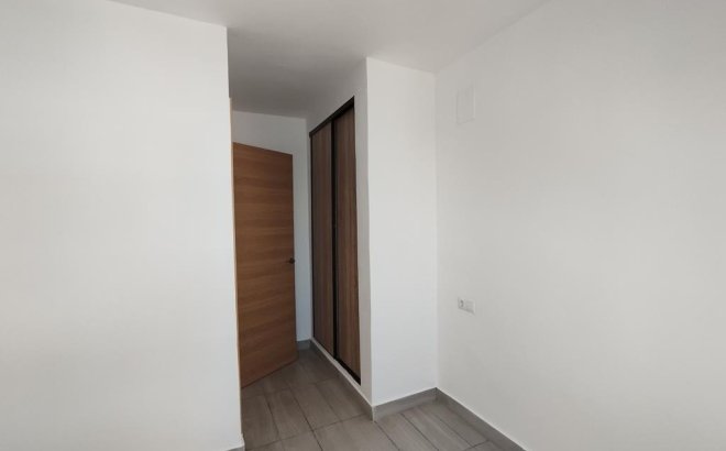 Resale - Apartment -
Torrevieja - Habaneras