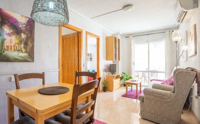 Resale - Apartment -
Torrevieja - Costa Blanca