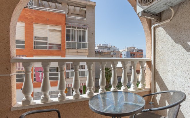 Resale - Apartment -
Torrevieja - Costa Blanca