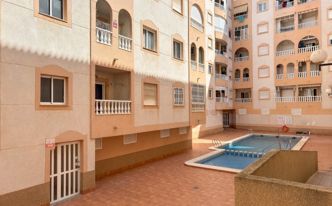Resale - Apartment -
Torrevieja - Costa Blanca