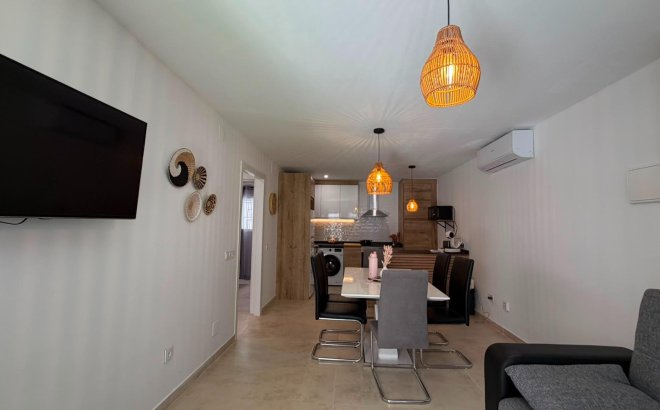 Resale - Bungalow -
Torrevieja - La Veleta
