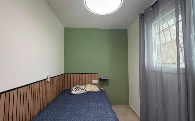 Resale - Bungalow -
Torrevieja - La Veleta