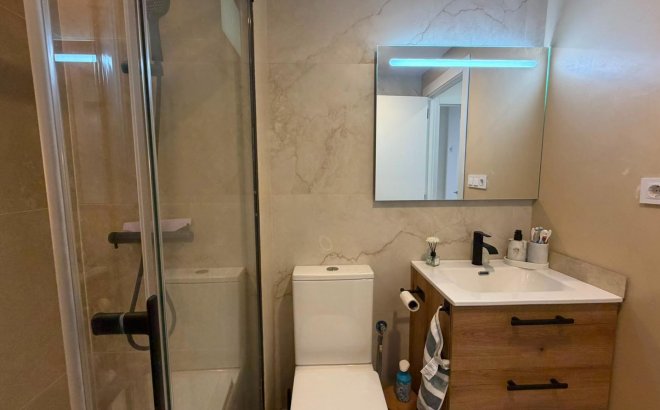 Resale - Bungalow -
Torrevieja - La Veleta