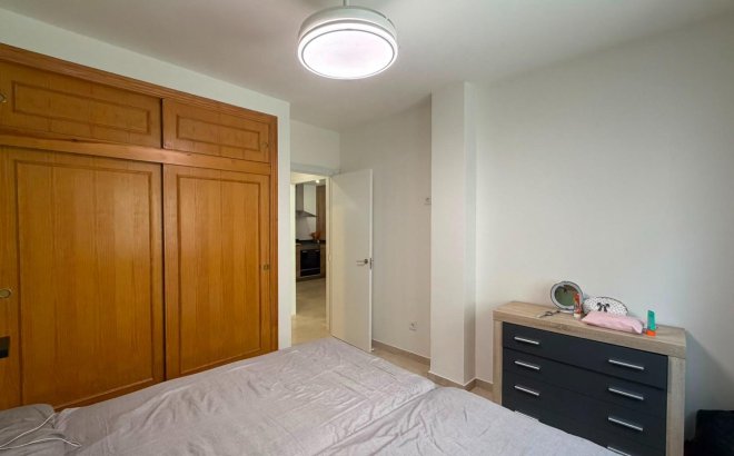 Resale - Bungalow -
Torrevieja - La Veleta