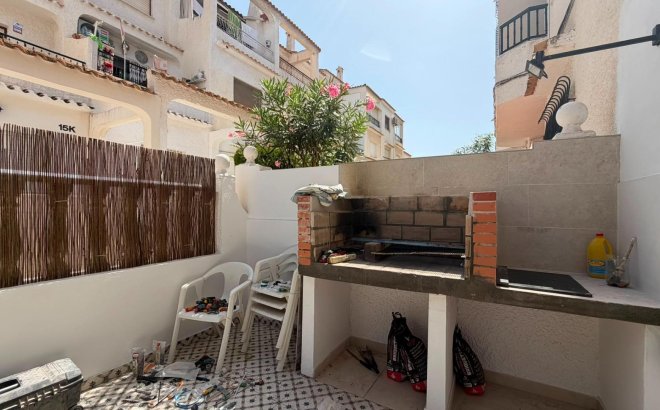 Resale - Bungalow -
Torrevieja - La Veleta