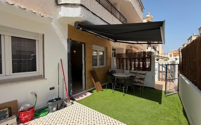 Resale - Bungalow -
Torrevieja - La Veleta