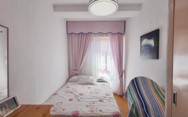 Resale - Penthouse -
Torrevieja - Habaneras