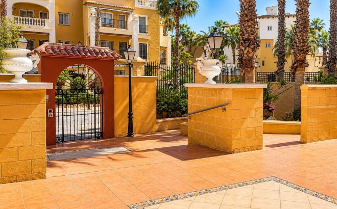 Resale - Apartment -
Torrevieja - Los Frutales