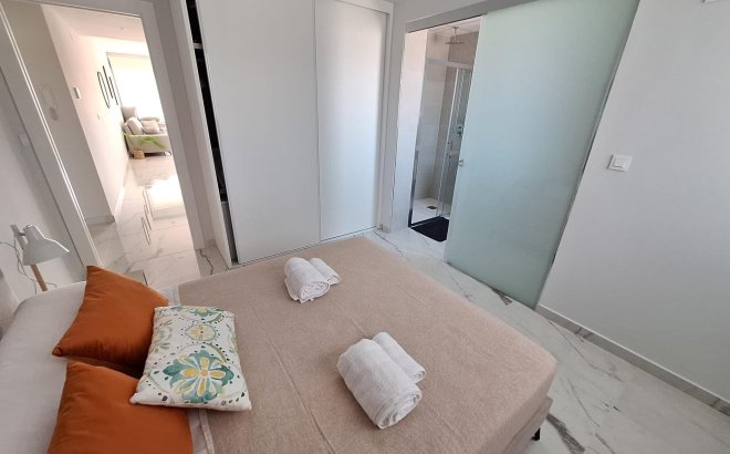 Resale - Apartment -
Orihuela Costa - Punta Prima
