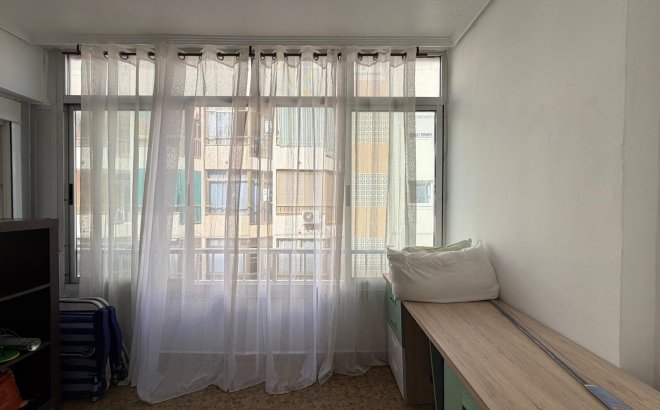 Resale - Apartment -
Torrevieja - Playa del Cura