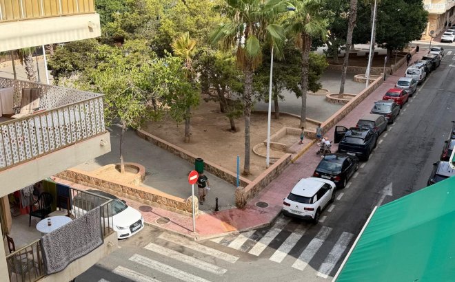 Resale - Apartment -
Torrevieja - Playa del Cura