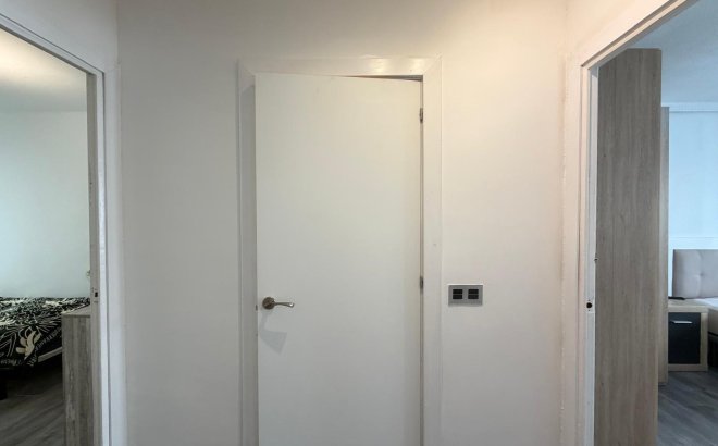Resale - Apartment -
Torrevieja - Playa del Cura