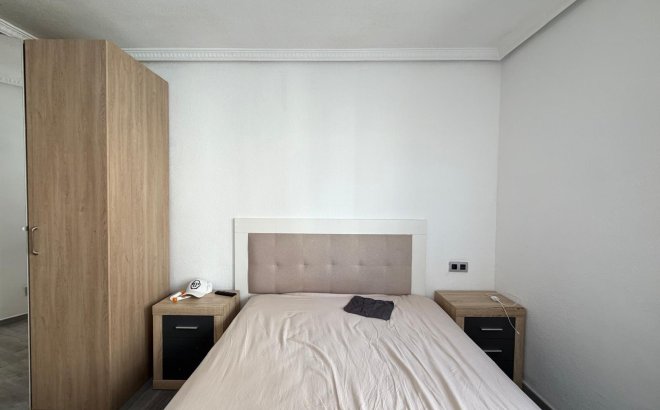 Resale - Apartment -
Torrevieja - Playa del Cura