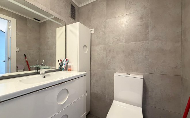 Resale - Apartment -
Torrevieja - Playa del Cura