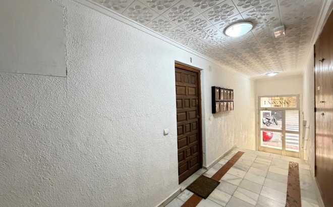 Resale - Apartment -
Torrevieja - Playa del Cura